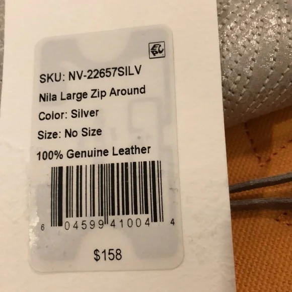 HOBO NILA LARGE ZIP AROUND WALLET in SILVER NWT